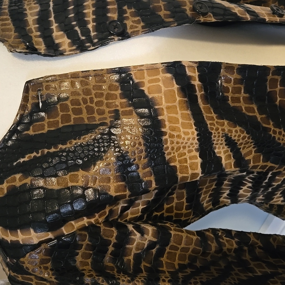 Textured animal print jacket - Picture 2 of 4